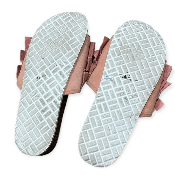 American eagle ruffle slides - Picture 2 of 3